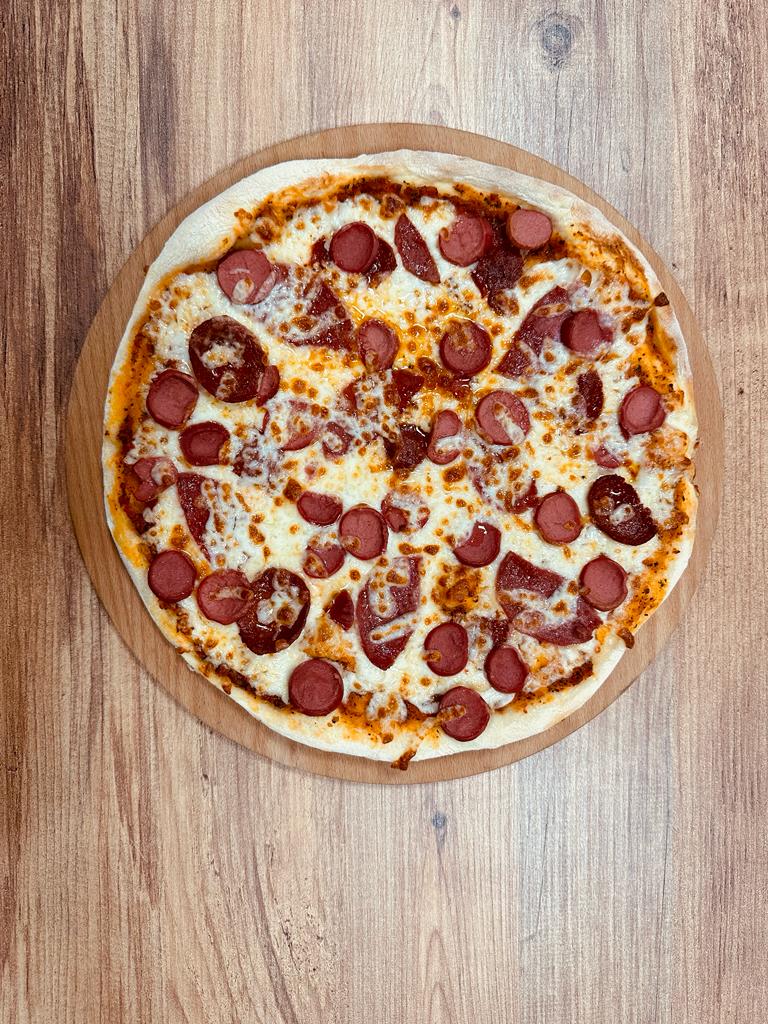 Sosisli Sucuklu Salamlı Pizza